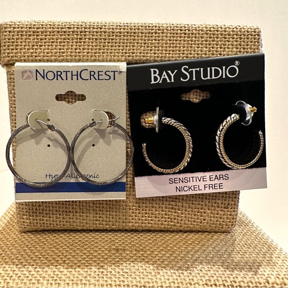 NWT 2 pairs Hoop Earrings- Sensitive Ears - two tone gold & silver AND Gunmetal - Picture 3 of 11